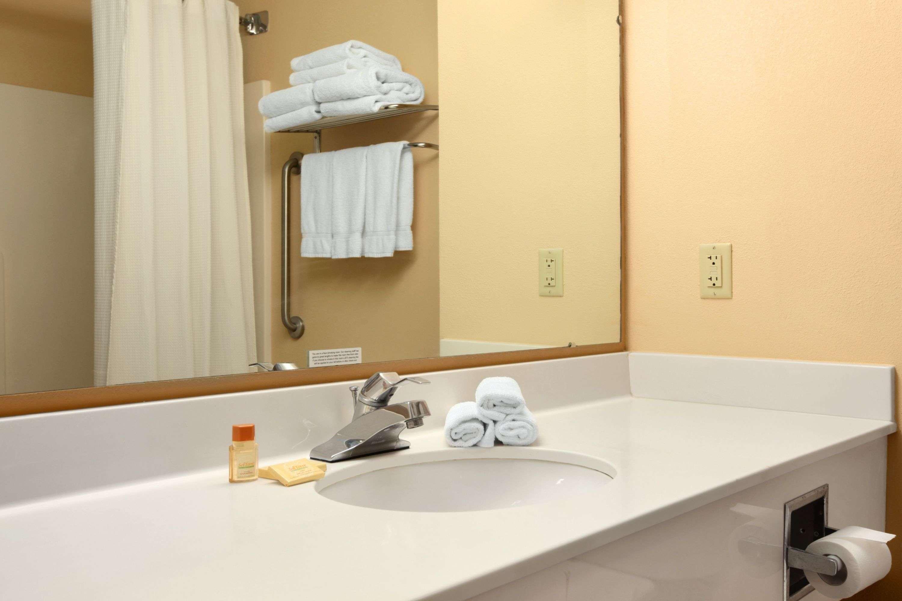 Days Inn By Wyndham Alta Vista Altavista Room photo